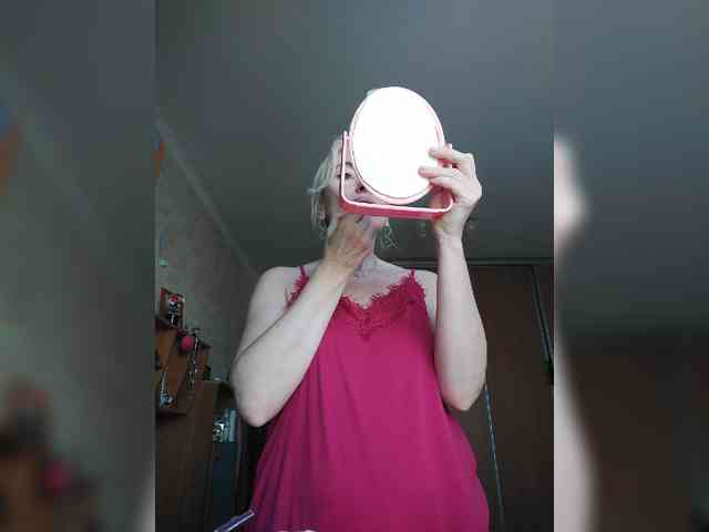 White00Pearl webcam