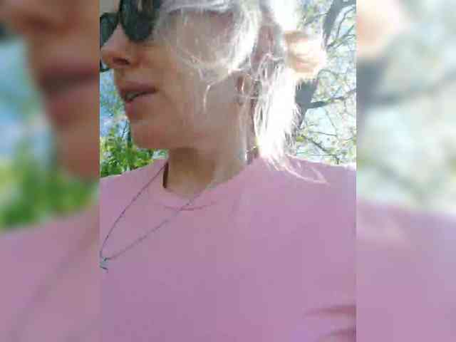 White00Pearl webcam