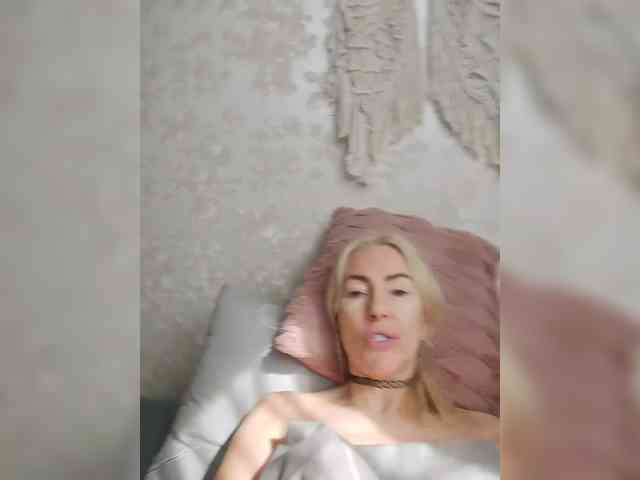 White00Pearl webcam
