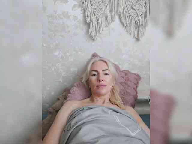 White00Pearl webcam