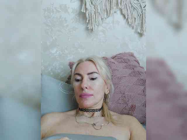 White00Pearl webcam