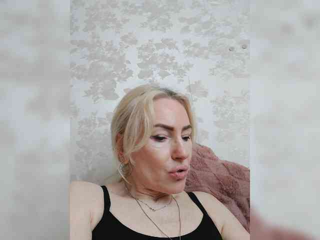 White00Pearl webcam