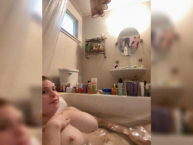 JulietteLatte81 live cam on BongaCams