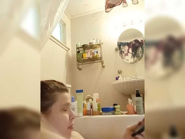JulietteLatte81 live webcam show