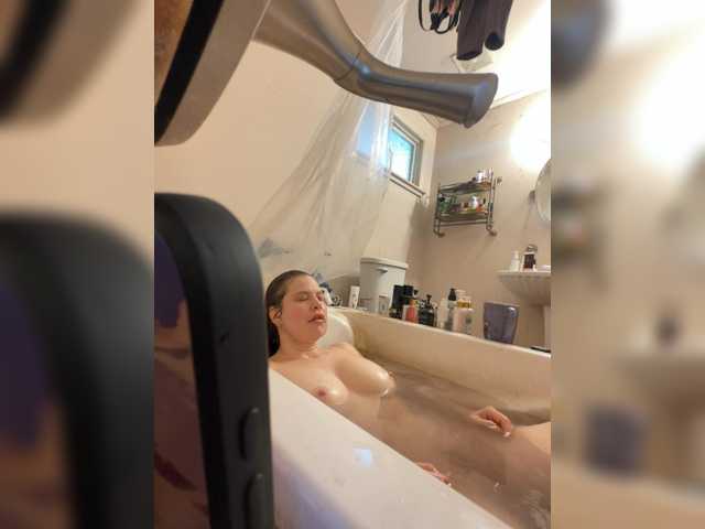JulietteLatte81 live cam on BongaCams