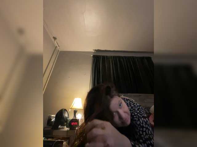 JulietteLatte81, en vivo ahora en BongaCams