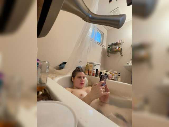 JulietteLatte81 live cam on BongaCams