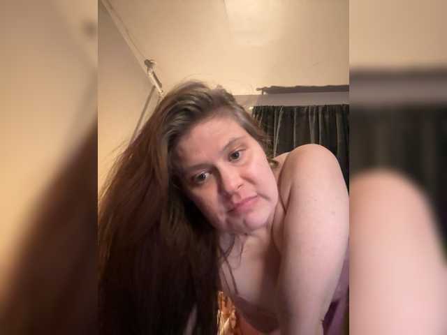 JulietteLatte81 — live female cam