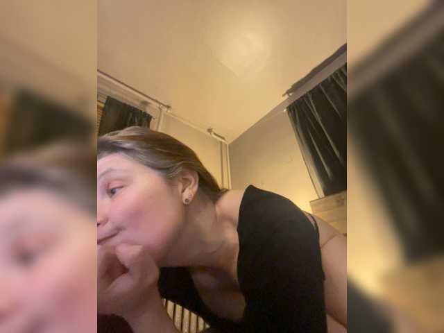 JulietteLatte81 live cam on BongaCams