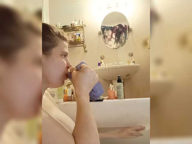 JulietteLatte81 live webcam show