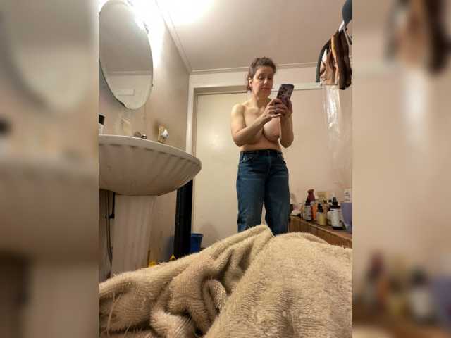 JulietteLatte81, live now on BongaCams