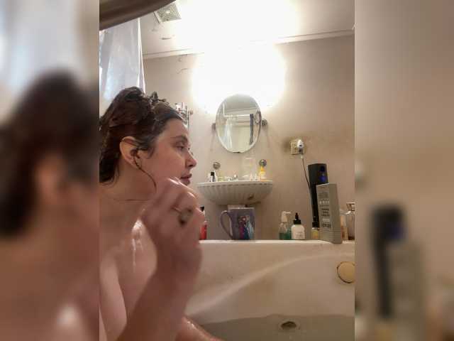 JulietteLatte81 live cam on BongaCams