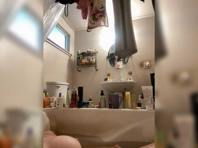 JulietteLatte81 live webcam show