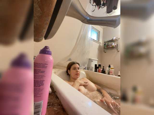 JulietteLatte81 live cam on BongaCams