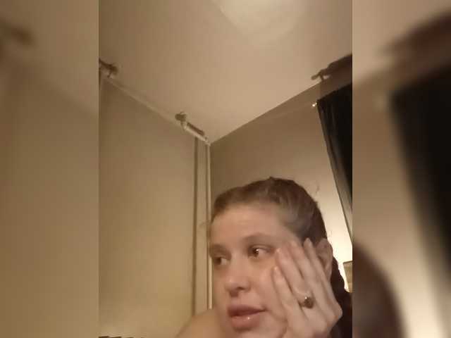 JulietteLatte81 live webcam show