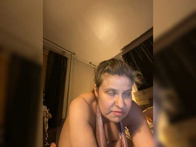 JulietteLatte81 live cam on BongaCams