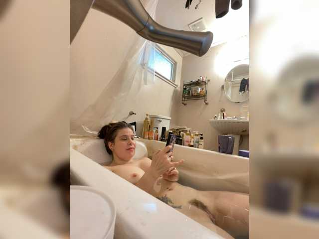 JulietteLatte81 live cam on BongaCams