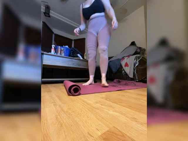 JulietteLatte81 webcam