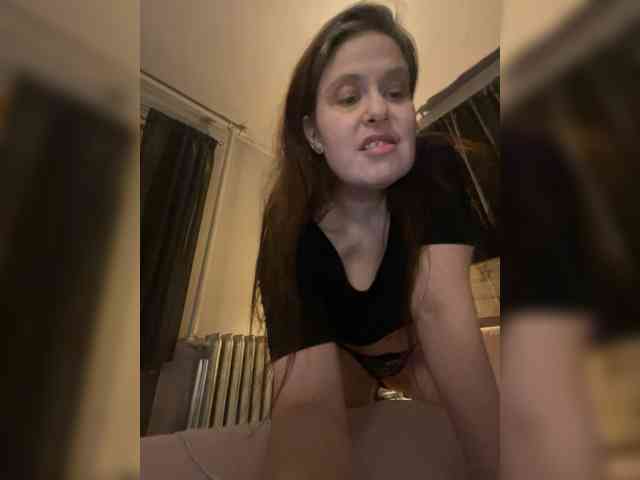 JulietteLatte81 webcam