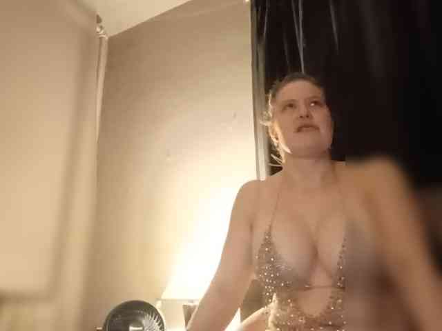 JulietteLatte81 webcam