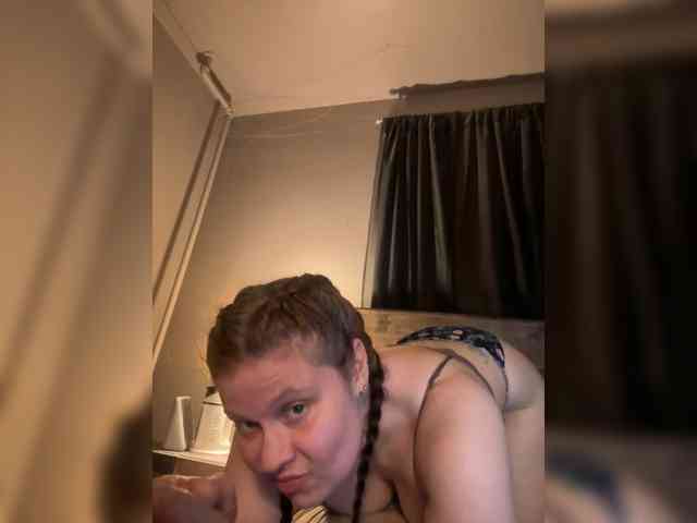 JulietteLatte81 webcam