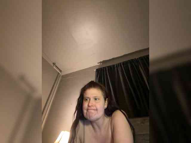 JulietteLatte81 webcam