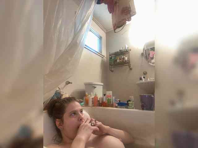 JulietteLatte81 webcam