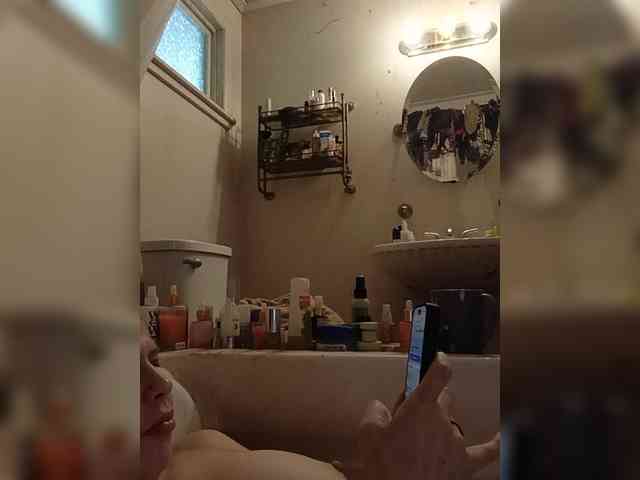 JulietteLatte81 webcam
