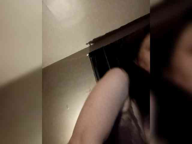 JulietteLatte81 webcam