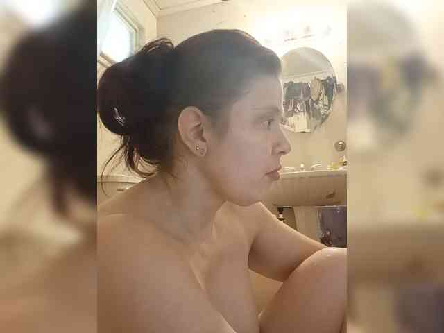 JulietteLatte81 webcam