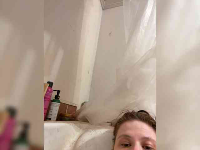 JulietteLatte81 webcam