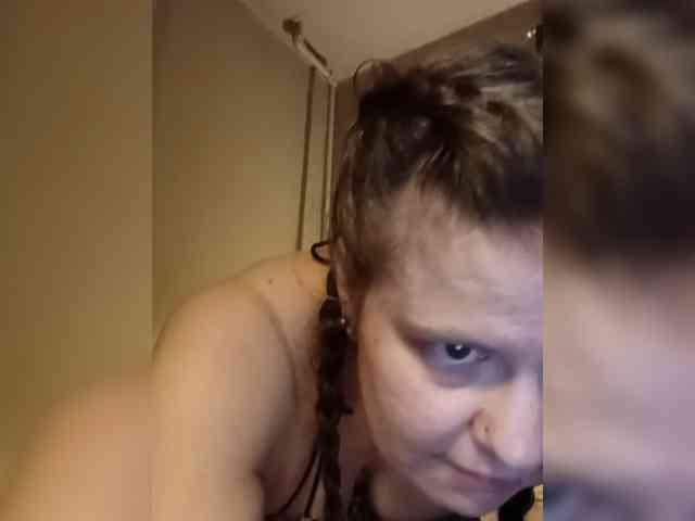 JulietteLatte81 webcam