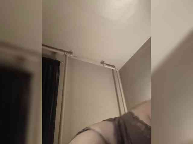 JulietteLatte81 webcam