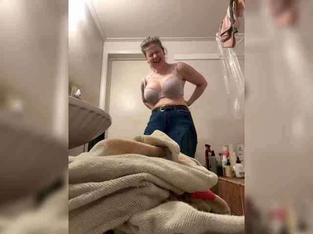 JulietteLatte81 webcam