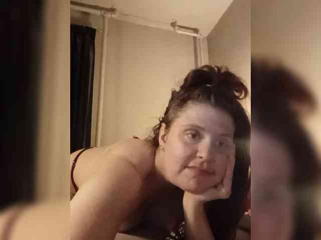 JulietteLatte81 webcam