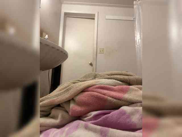 JulietteLatte81 webcam