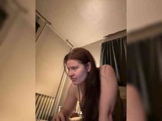JulietteLatte81 webcam