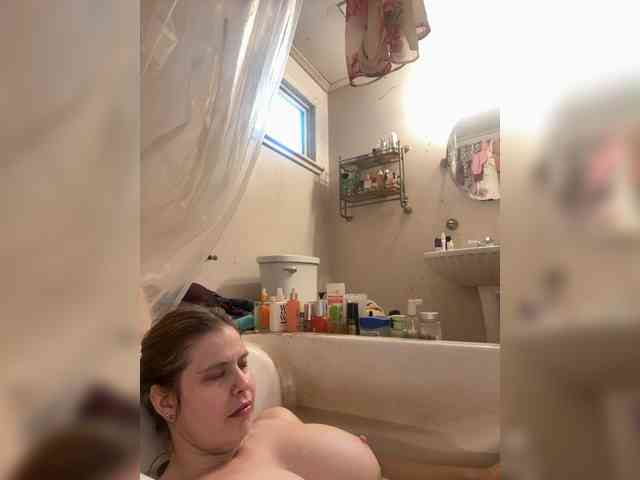 JulietteLatte81 webcam