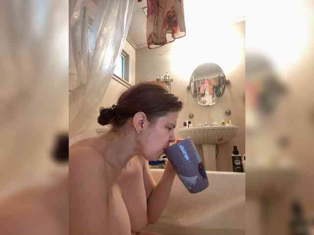 JulietteLatte81 webcam