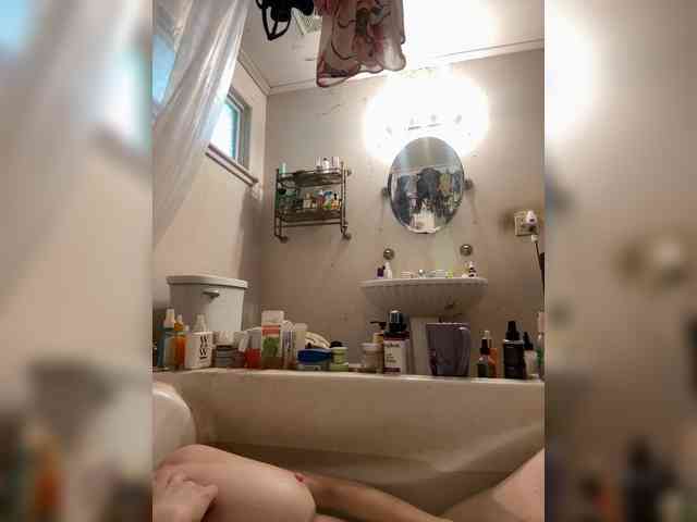 JulietteLatte81 webcam