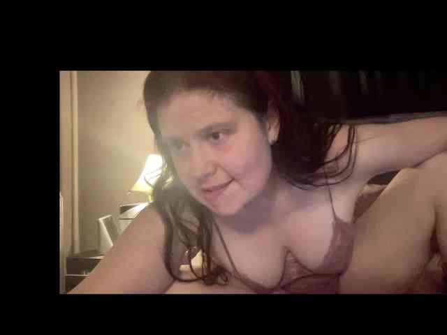 JulietteLatte81 webcam