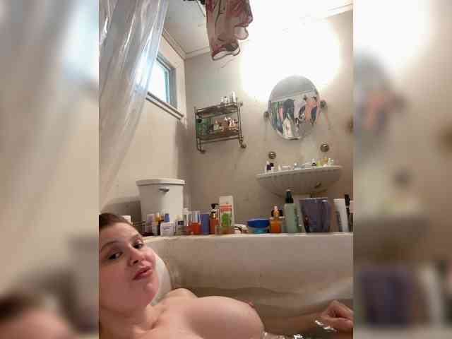JulietteLatte81 webcam