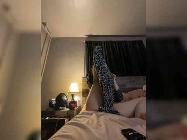 JulietteLatte81's webcam live show