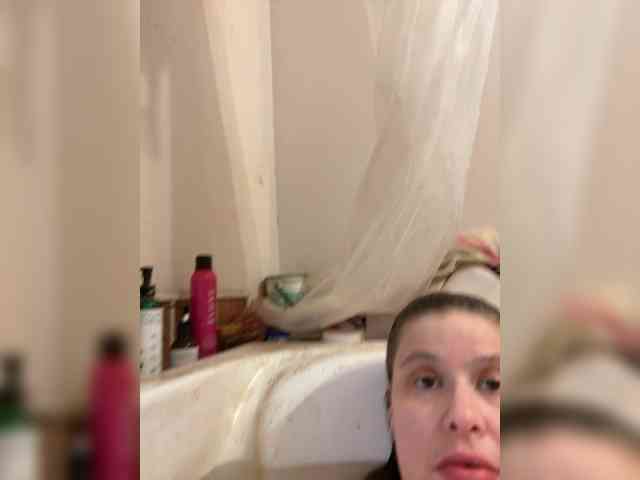 JulietteLatte81 webcam