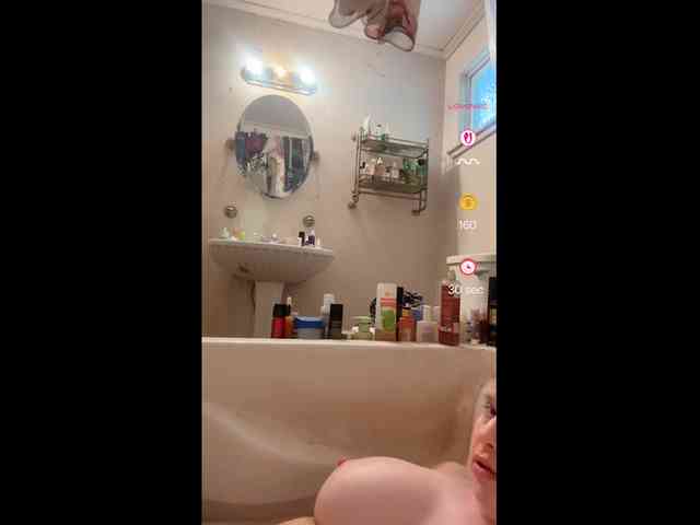 JulietteLatte81 webcam