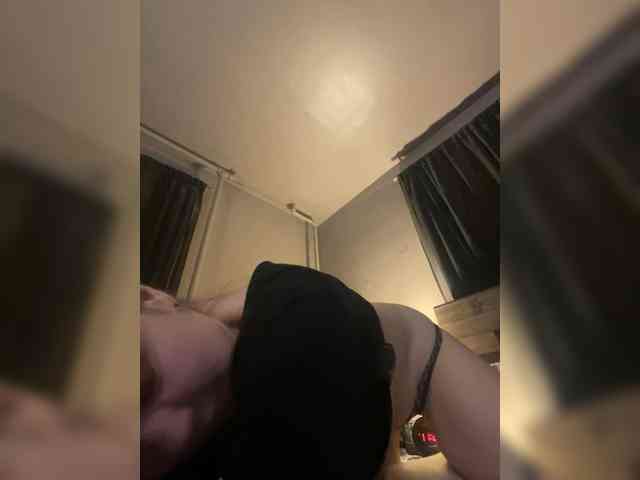 JulietteLatte81 webcam
