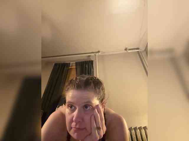 JulietteLatte81 webcam