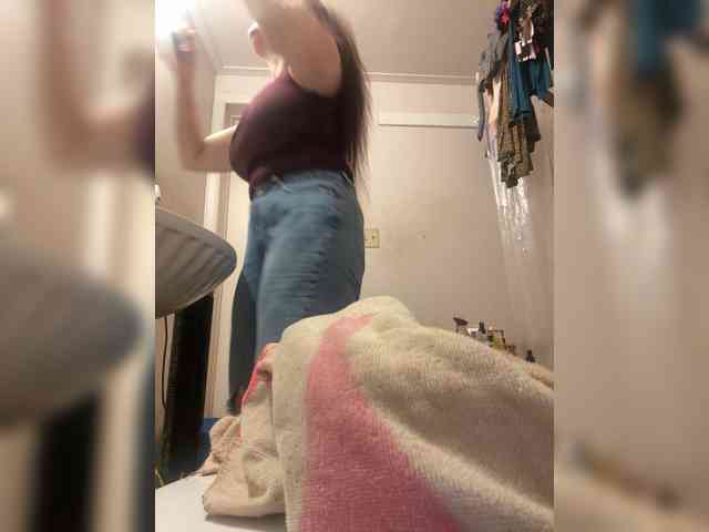 JulietteLatte81 webcam