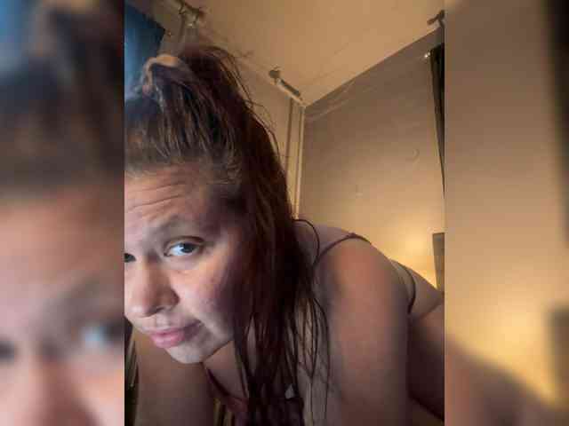 JulietteLatte81 webcam