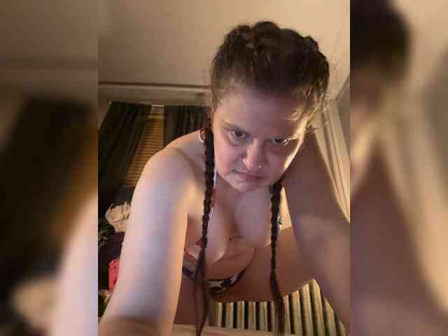JulietteLatte81 webcam